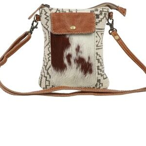Vuierra Rivet Small & Crossbody Bag